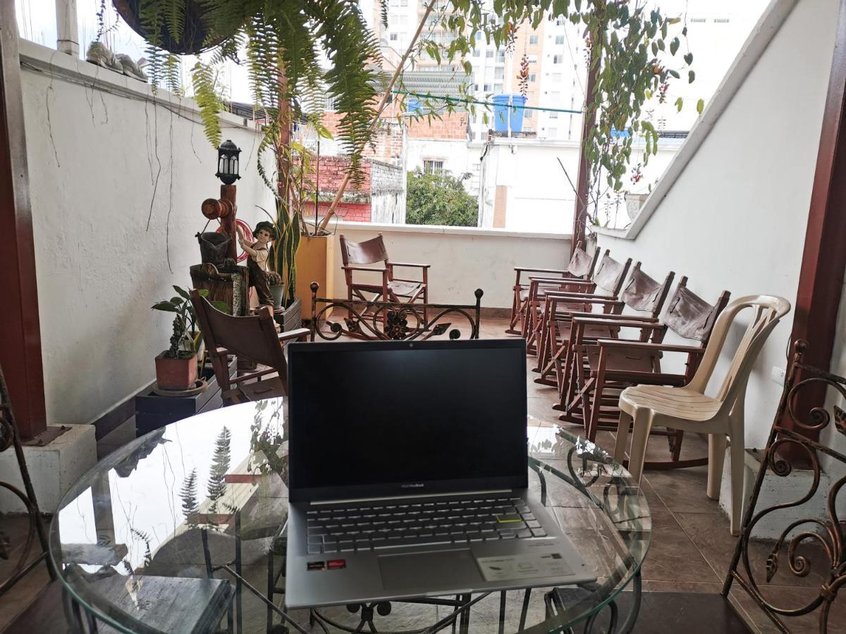 Hostel Brisas Del Nevado Ibague Bagian luar foto